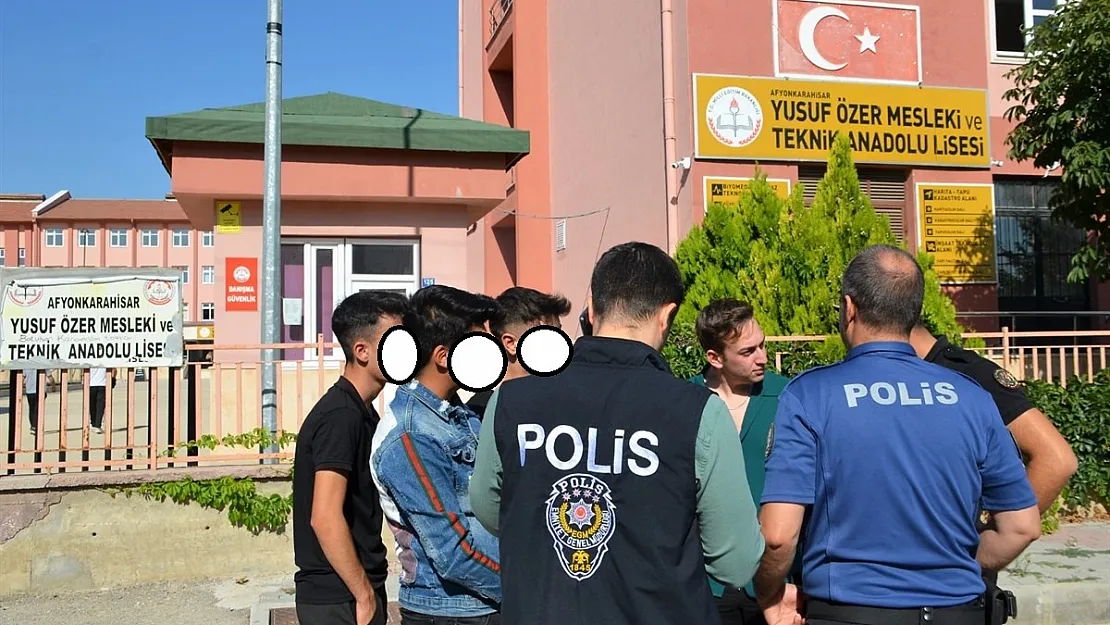 Polisin gençlerin korunmasına yönelik denetimleri sürüyor