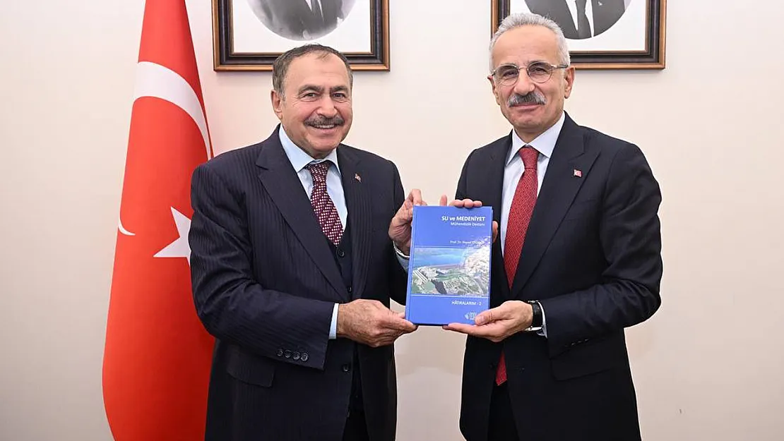 Prof. Dr. Eroğlu, Şuhut PTT'yi Bakan Uraloğlu'na Sordu