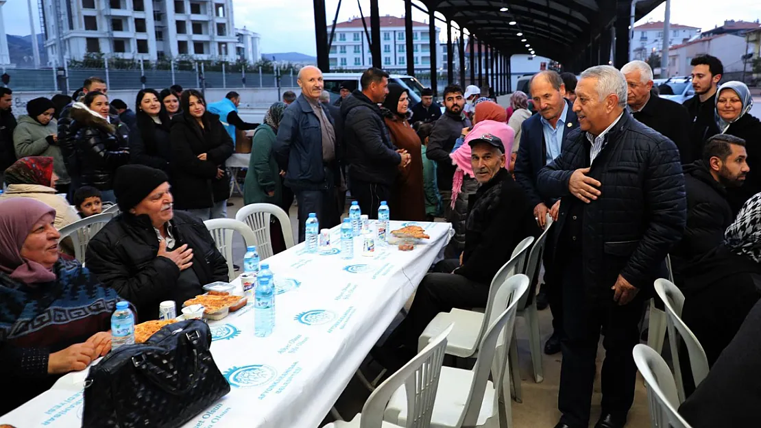 'Ramazan Boyunca Gönül Sofralarında Buluşacağız'