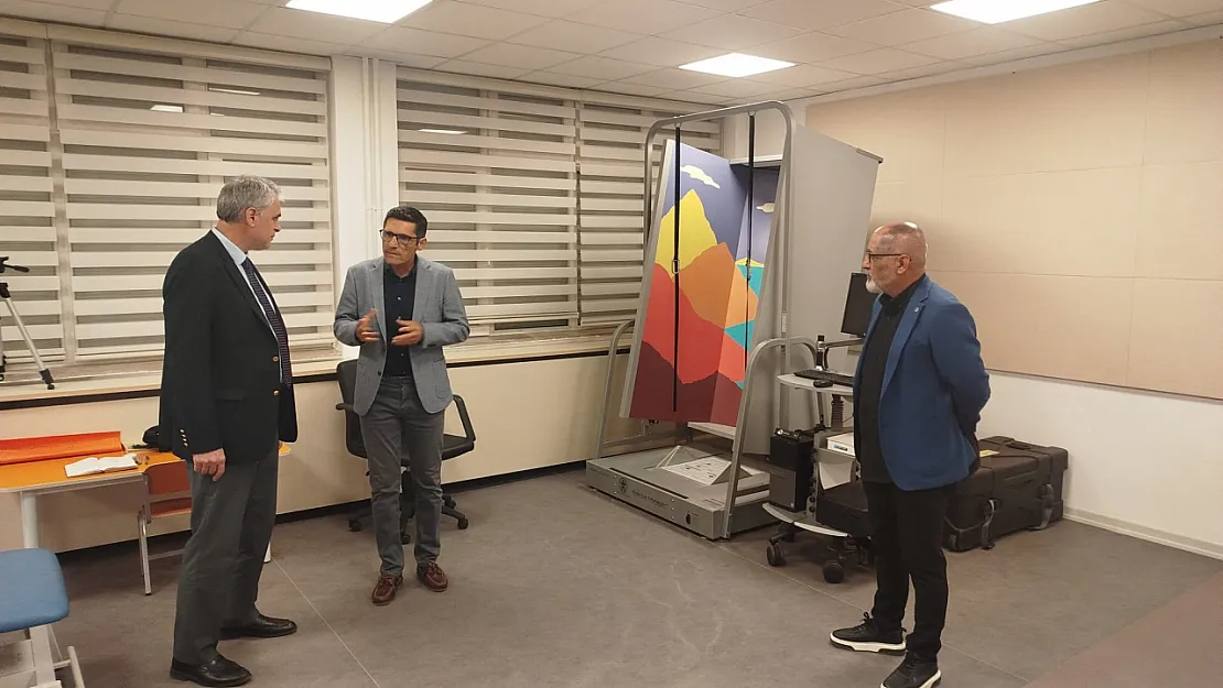 Rektör Yardımcısı Erdemir'den Engelliler Araştırma Enstitüsü'ne Ziyaret