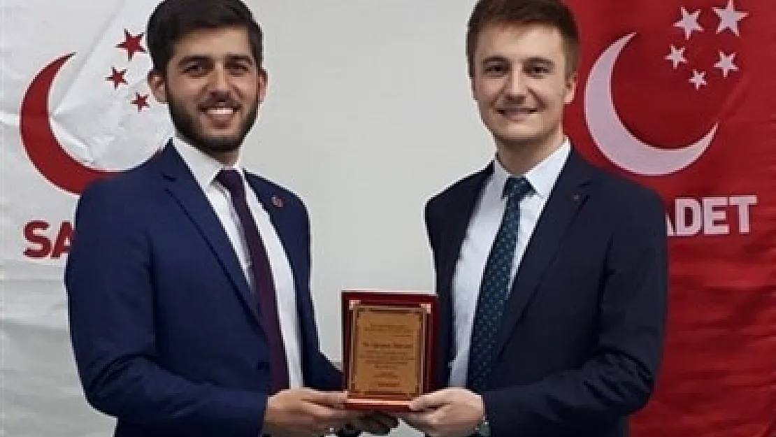 Saadet Partisi'nde bayrak değişimi – Kocatepe Gazetesi