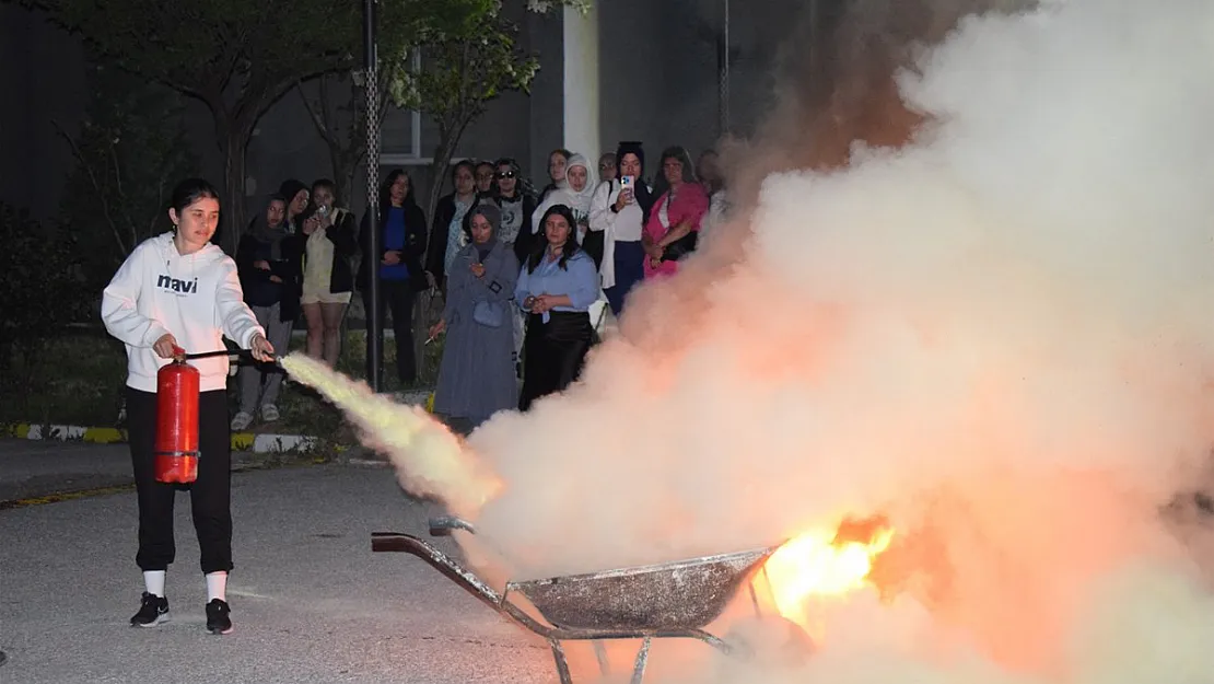 Safiye Sultan’ın Öğrencilerine Afet Eğitimi Verildi