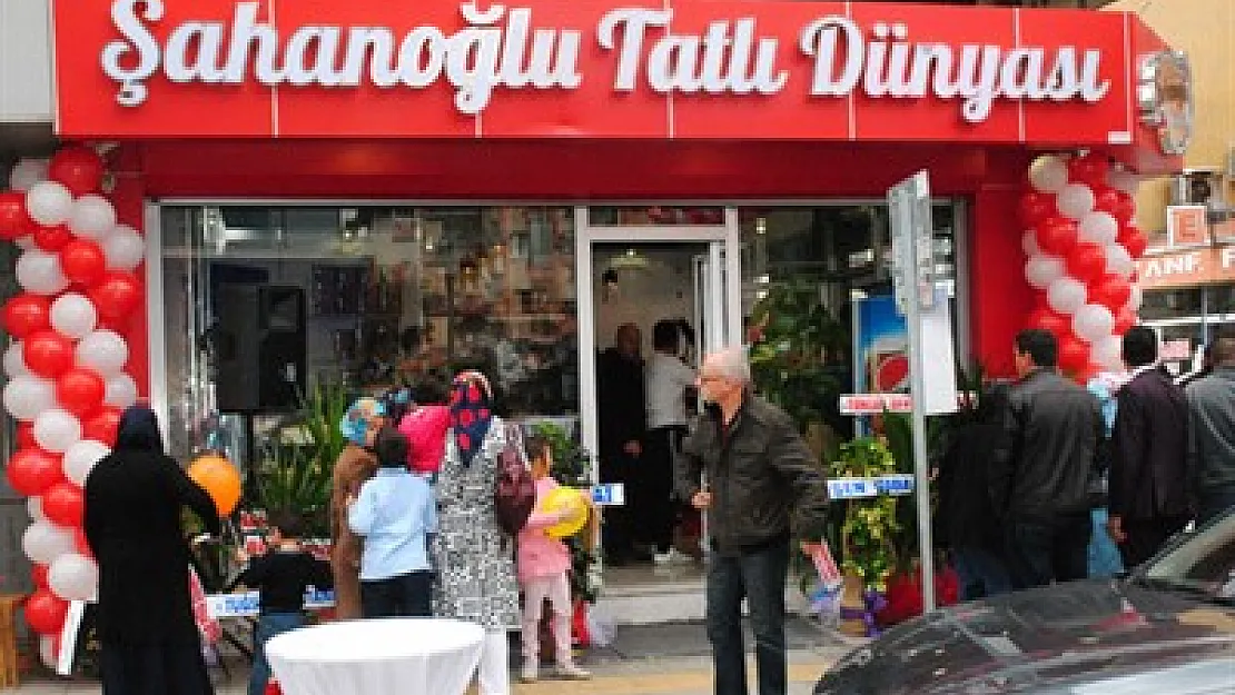 Şahanoğlu tatlı dünyası hizmette – Kocatepe Gazetesi