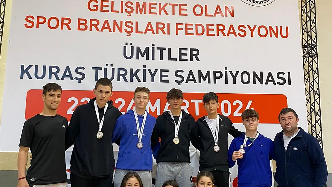 Şampiyonadan 7 Madalya İle Dönen Sporcular Başarıya İmza Attı