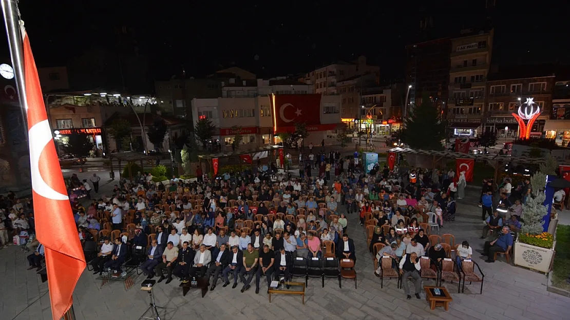 Sandıklı'da 15 Temmuz ruhu dip diri ayakta