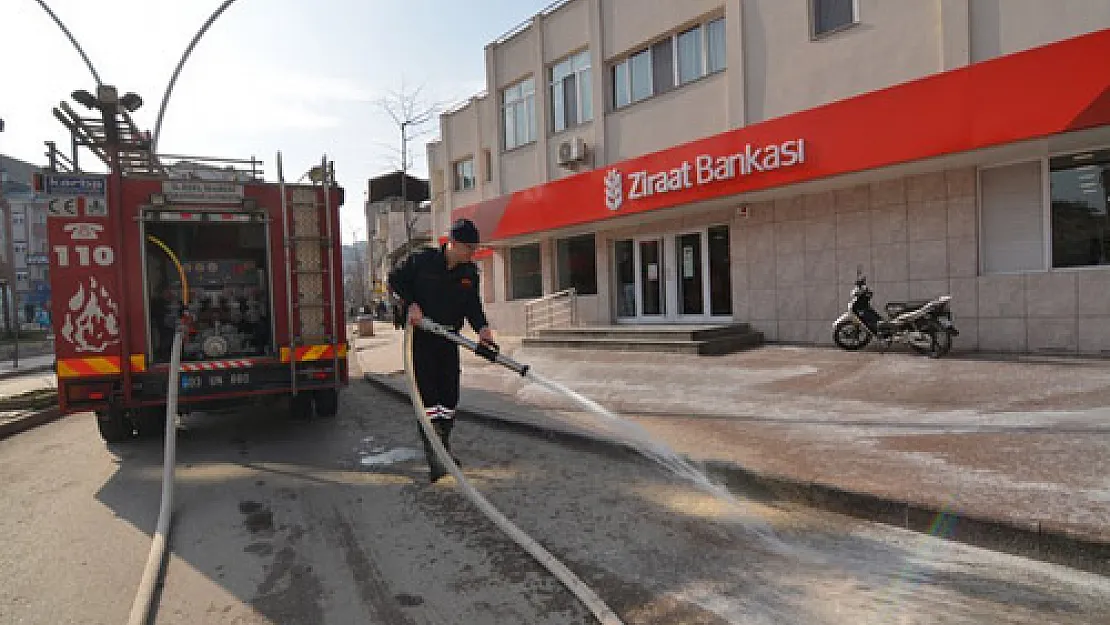 Sandıklı'da jeotermal  suyla dezenfekte yapıldı