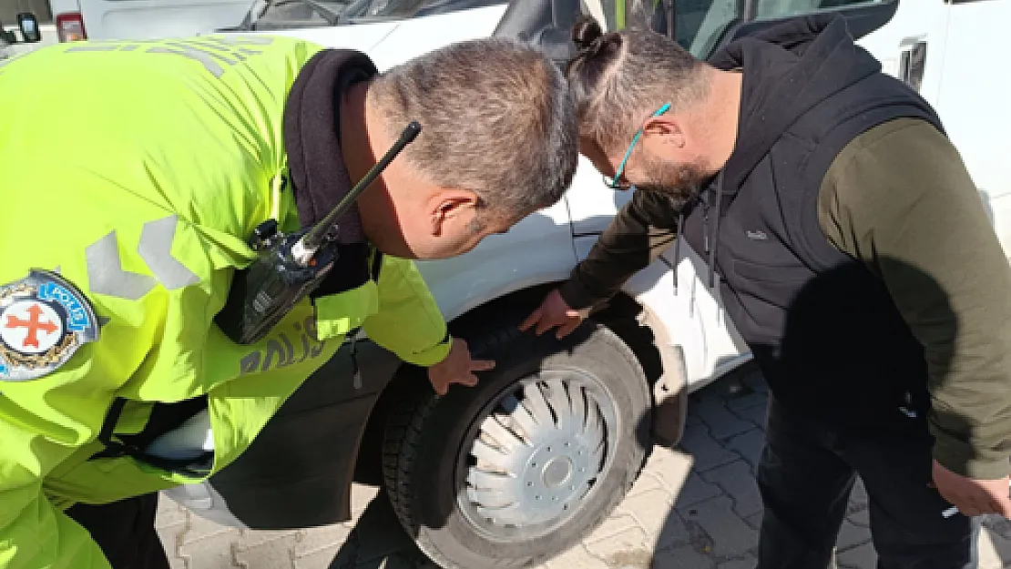 Sandıklı'da Kış Lastiği Uygulaması