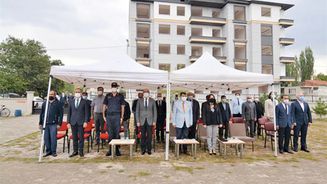 Sandıklı'da yeni eğitim yılı açılış töreni yapıldı