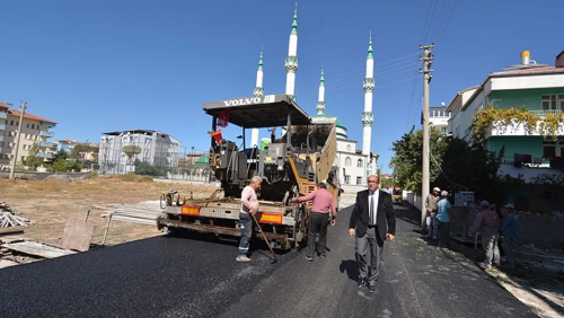 Sandıklı'da yol çalışmaları sürüyor