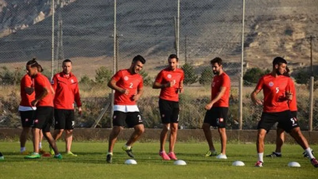 Sandıklıspor Nevşehir kampına devam ediyor