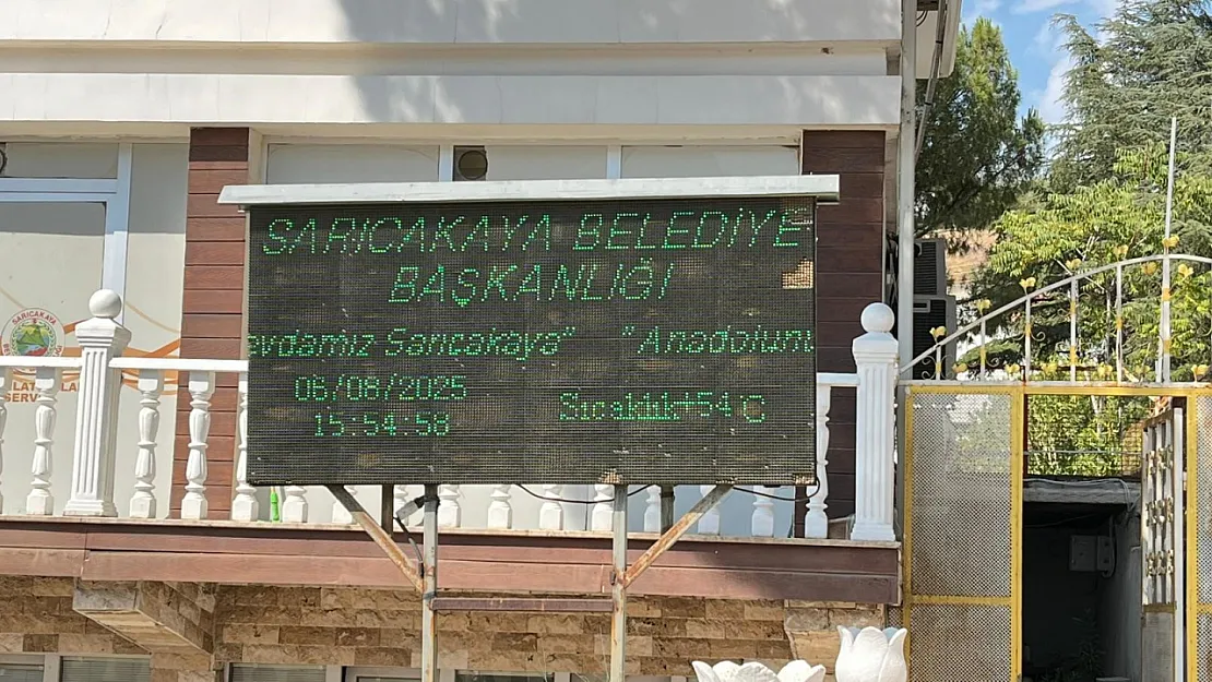 Sarıcakaya'da Termometreler 54'ü Gösterdi
