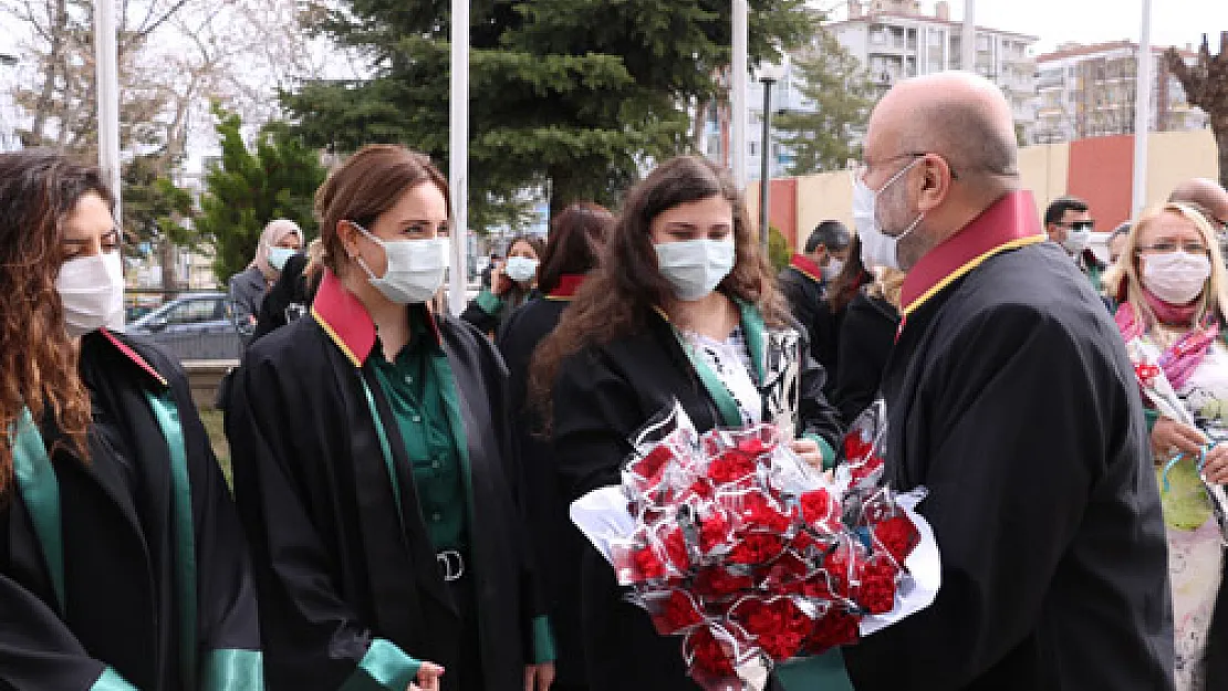 'Savunma kendini savunmak zorunda kalmamalı!'