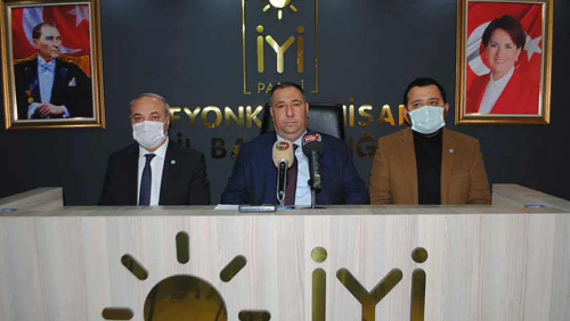 'Sayın Zeybek çözüm üretmek  yerine olayı çözümsüzlüğe itiyor'