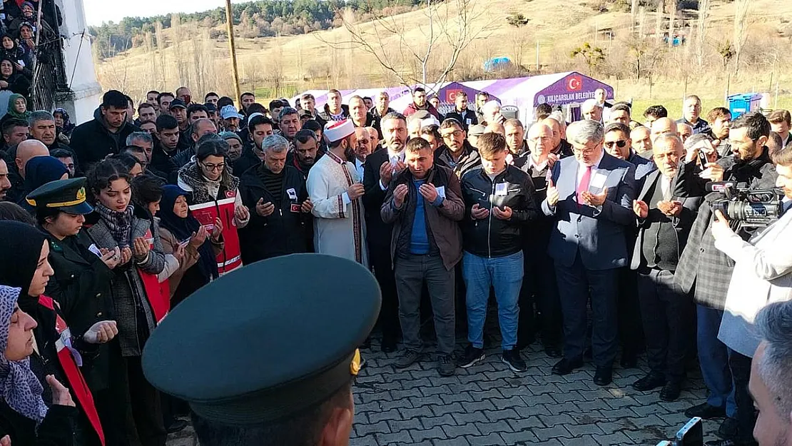 Şehidimize Baba Evinde Helallik Alındı