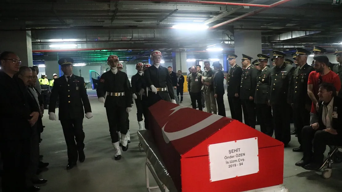 Şehit Eşinin Acı Yakarışı... 'Önderim Niye Gittin'