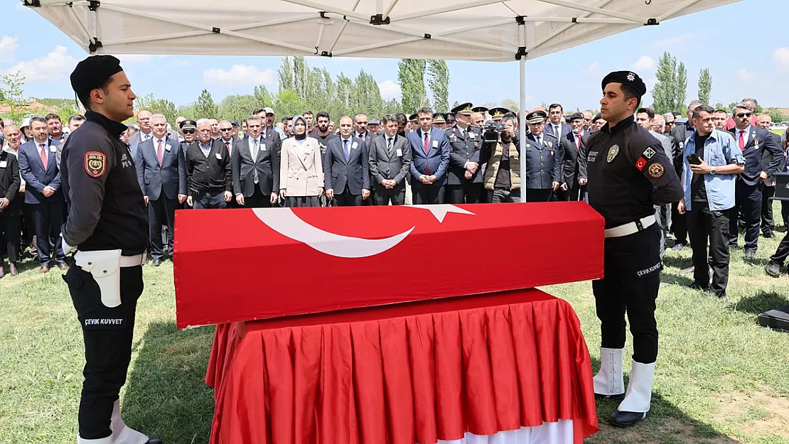 Şehit Polis Turan'ın Cenazesine Afyon Ve Isparta Valileri Katıldı