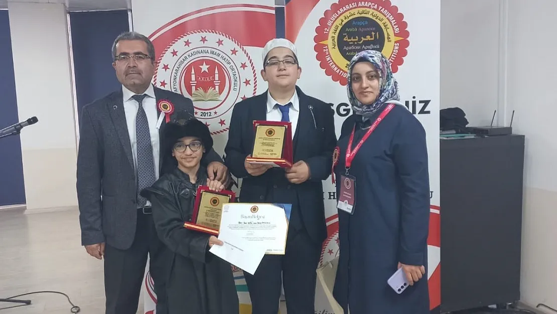 Şehit Sami Çifci İmam Hatip Ortaokulu'ndan Çifte Başarı