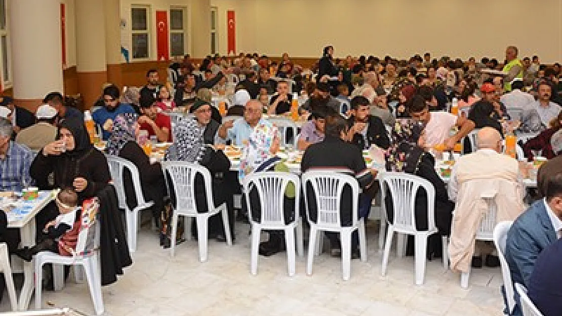 Şehit yakınları ve gazilere özel iftar