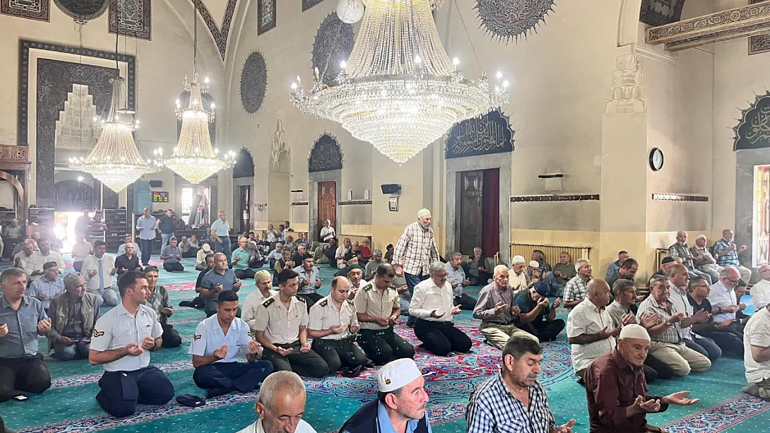 Şehitlerimiz İçin Mevlid Okutuldu