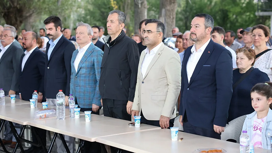 Selçik Köyü'nde Sarı Dede Sultan'a Vefa