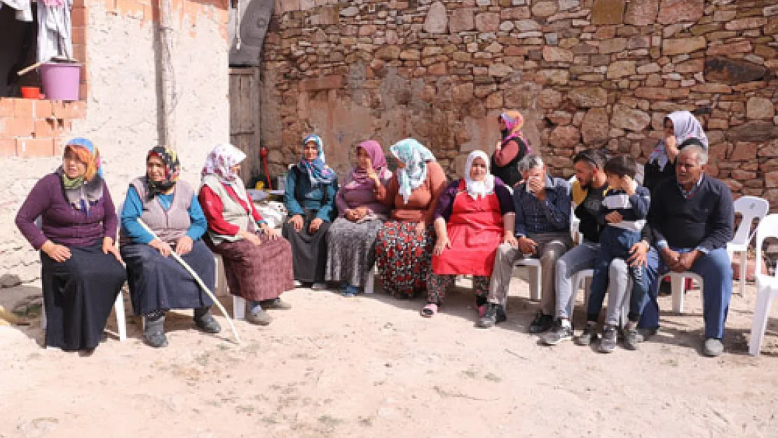 'Servisin kapısı iple bağlıydı'