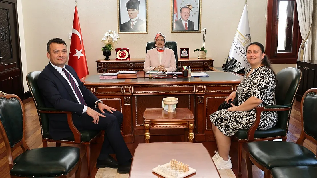 Sevilen Çift Afyon'dan Ayrılıyor