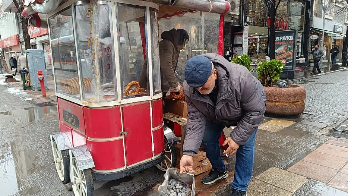 Simitçi Esnaf Isınma Problemlerinin Çözülmesini İstiyor