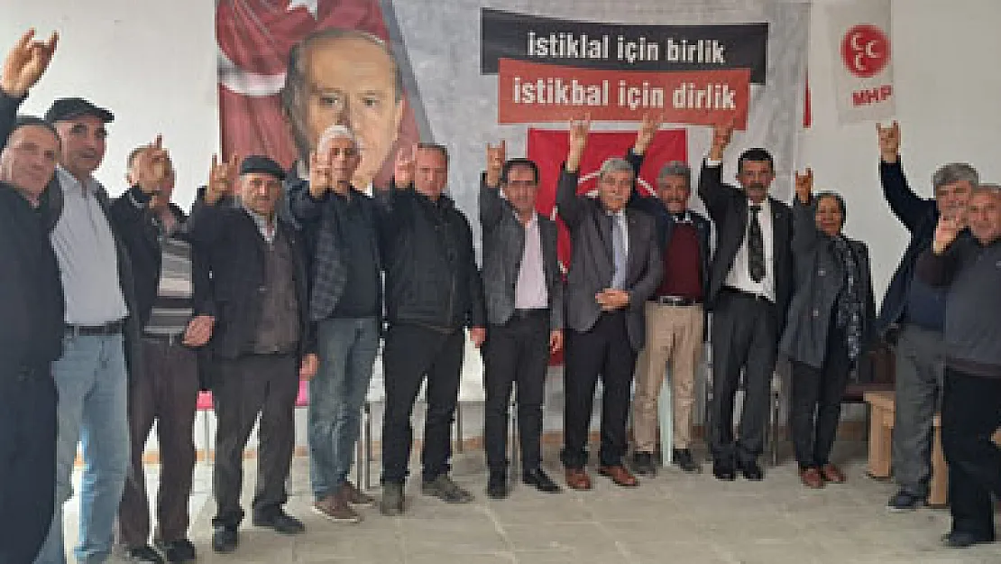 Sinanpaşa'da, İYİ Parti’den istifa edenler MHP’ye katıldı