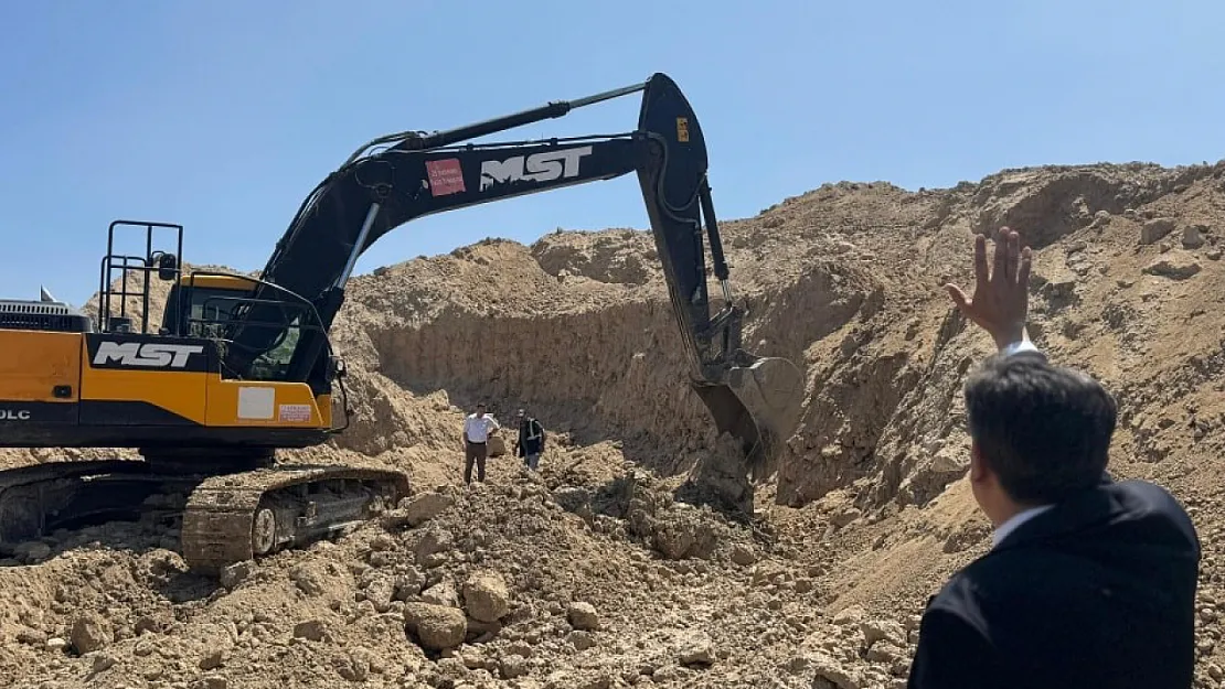 Söğüt'te Ana Su Hattında Çatlak Oluştu