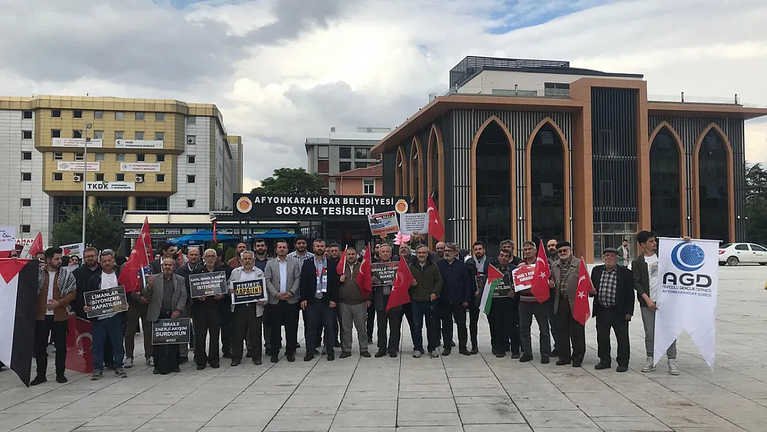 Soykırım Sürüyor, Petrol Akıyor!