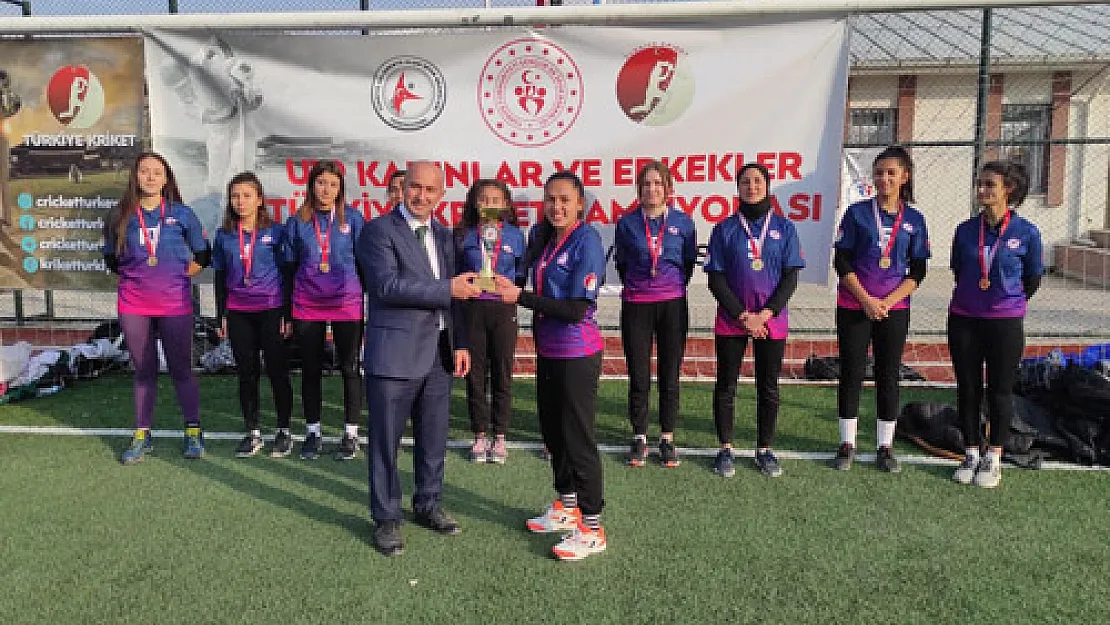 Spor Lisesi'nden 2 Türkiye şampiyonluğu daha geldi