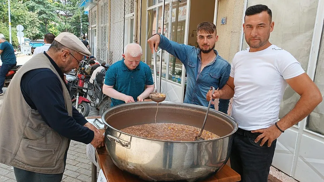 Şuhut'ta aşure hayrı