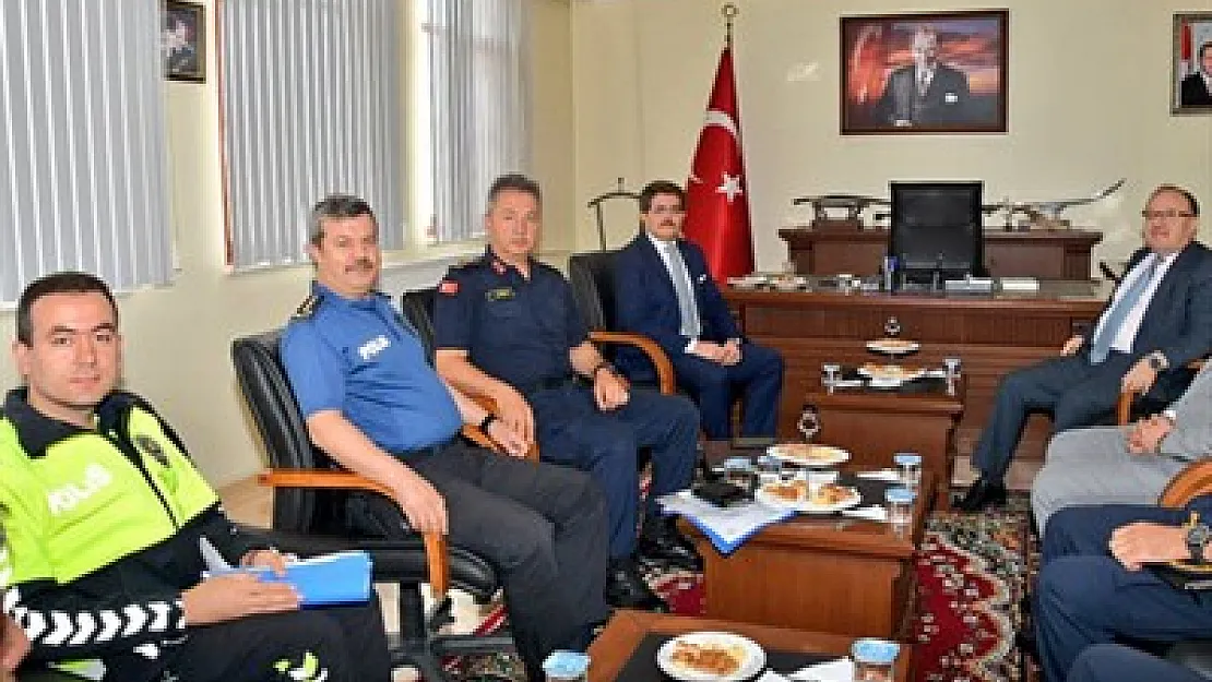 Sultandağı'nda asayiş toplantısı düzenlendi – Kocatepe Gazetesi