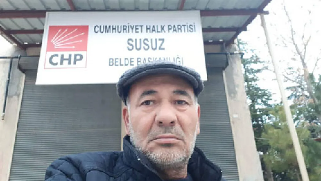 Susuz'da CHP tabelası yırtıldı