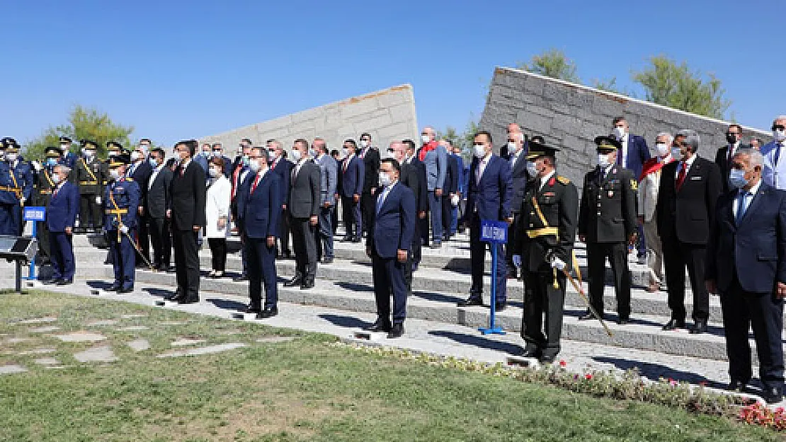 “Tarih de bizimdir, zafer de”