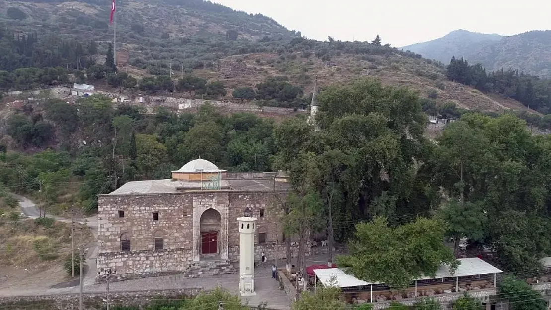 Tarihe Tanıklık Etmiş Eşsiz Bir Camii