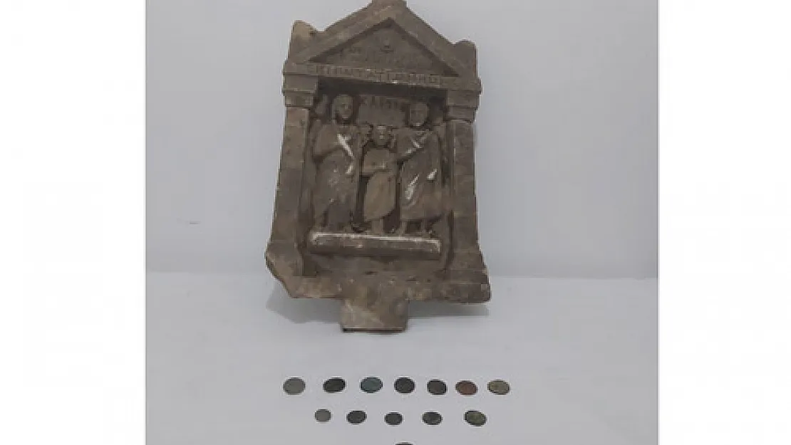 Tarihi eser  kaçakçıları yakalandı