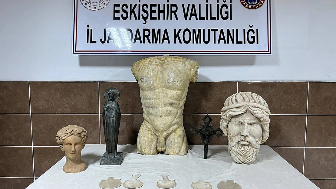 Tarihi Eser Kaçakçısı Yakalandı