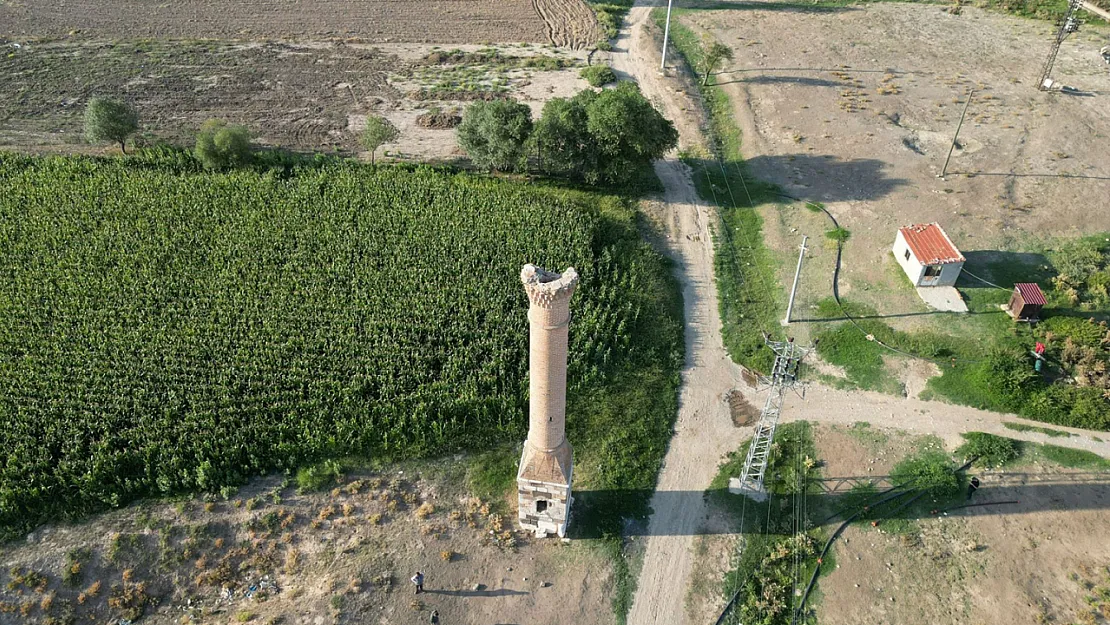 Tarlaların Ortasındaki Tarih, 200 Yılı Aşkın Süredir Ayakta