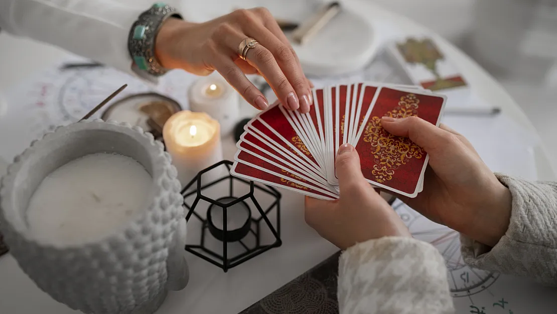 Tarot Bilinçaltı Okuması Mıdır?