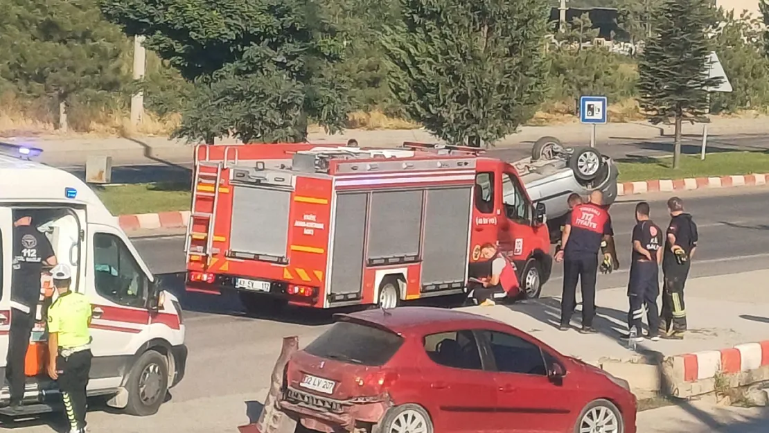 Tavşanlı'da Trafik Kazası, 2 Yaralı