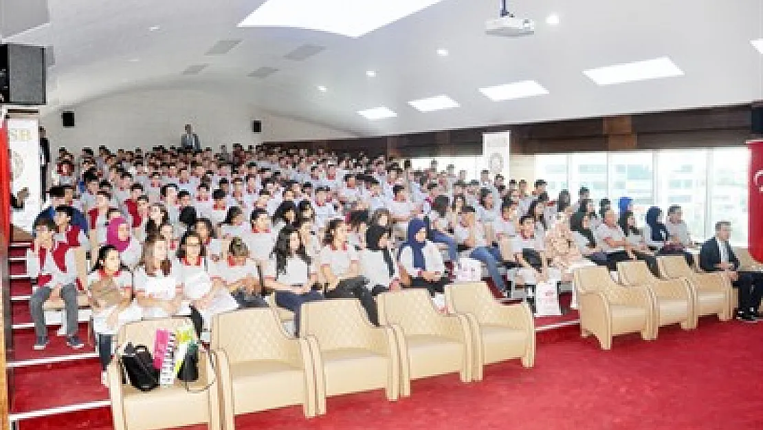 Teknik Kolej'de uyum eğitimi verildi