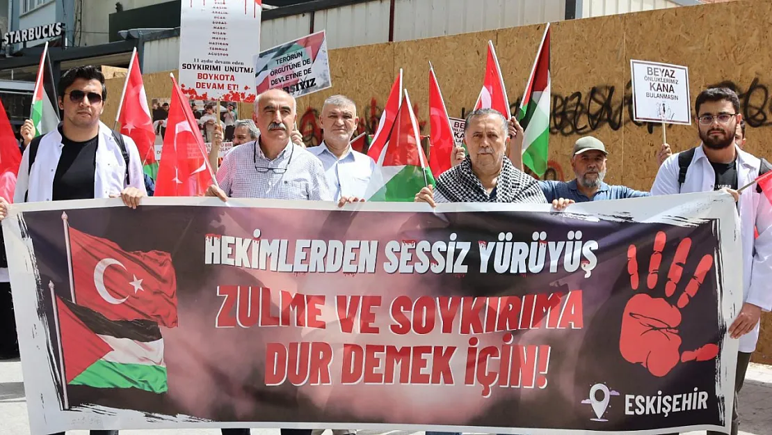 Tıp Fakültesi Öğrencileri Filistin İçin Yürüdü