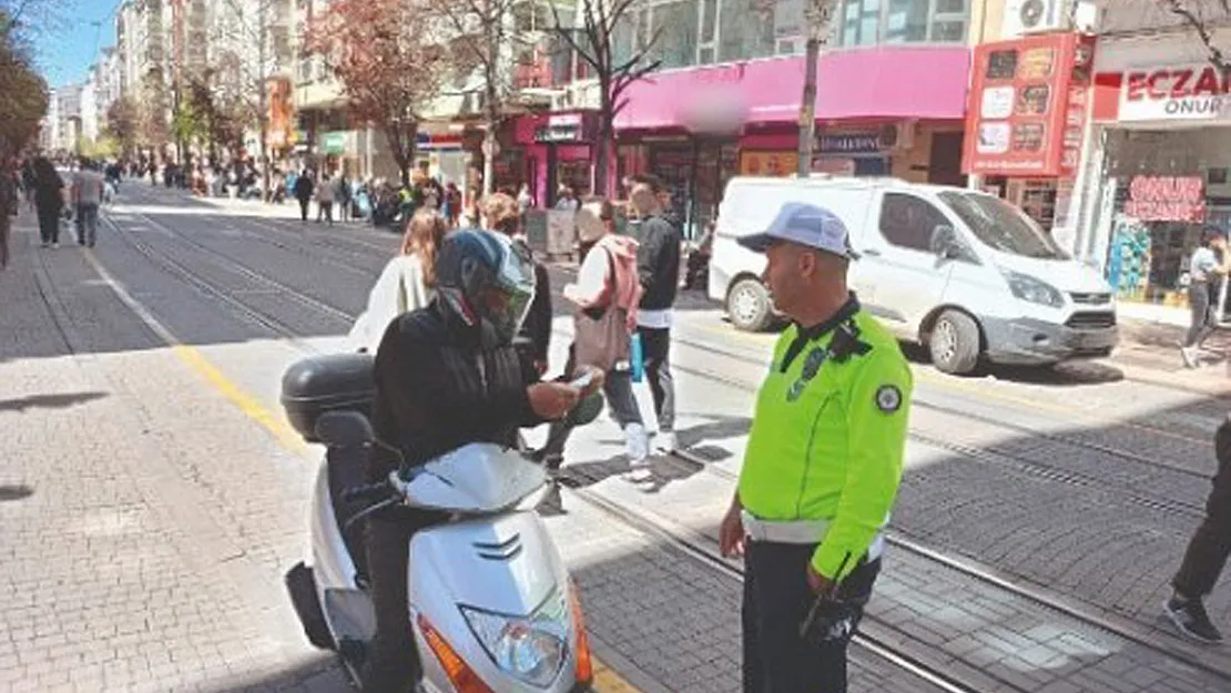 Trafiğe Kapalı Bölgelere Giren Motosiklet Ve Motorlu Bisiklet Sürücülerine Ceza Kesildi