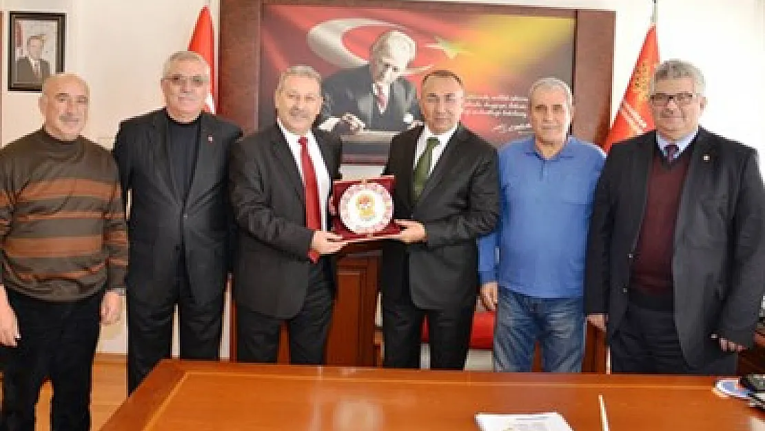 TÜFAD'dan Şen ve Karadağ'a ziyaret