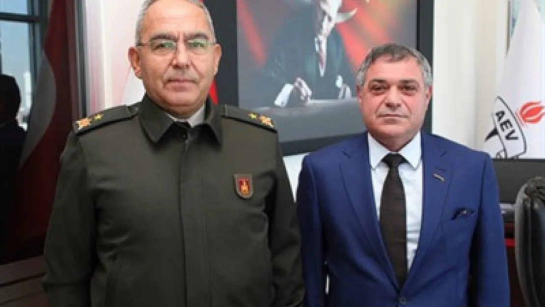 Tuğgeneral Şan'dan AEV'e ziyaret – Kocatepe Gazetesi