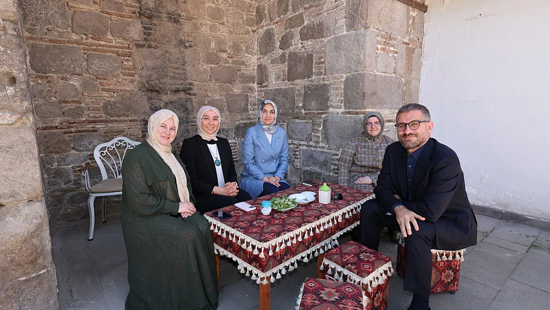 TÜRGEV Heyeti Ayazini'ne Hayran Kaldı