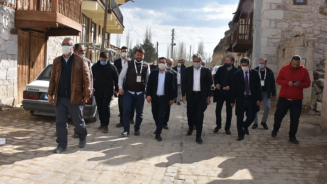 Turizmciler Avrupalı turistlerin seyahat kısıtlamasına yönelik kararları bekliyor