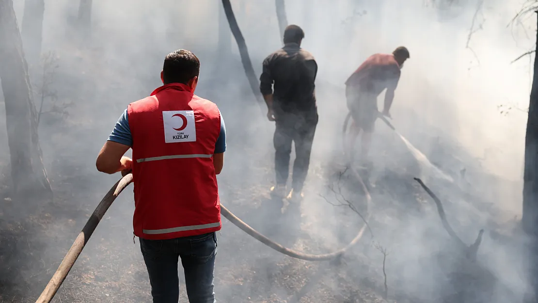Türk Kızılay'dan Orman Yangını Olan Bölgelere Yardım