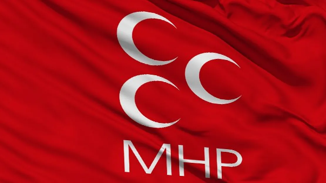 'Türk milleti ayaklandığında fareler kaçacak delik arar'